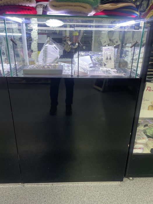 Продам шкаф для аксессуаров