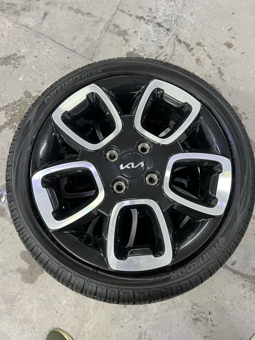 175/45:15 кия рау