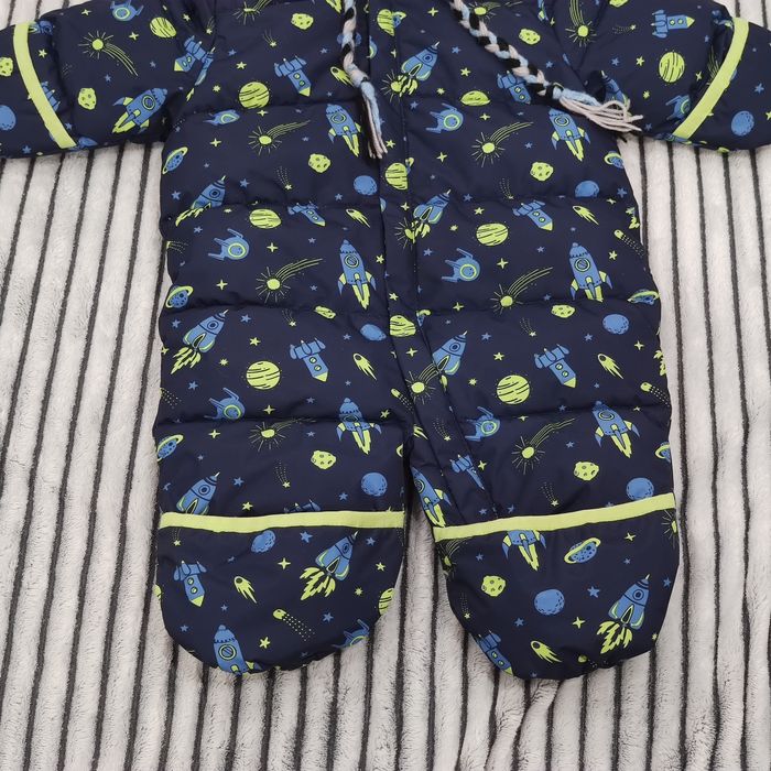 Продается комбинезон + подарок