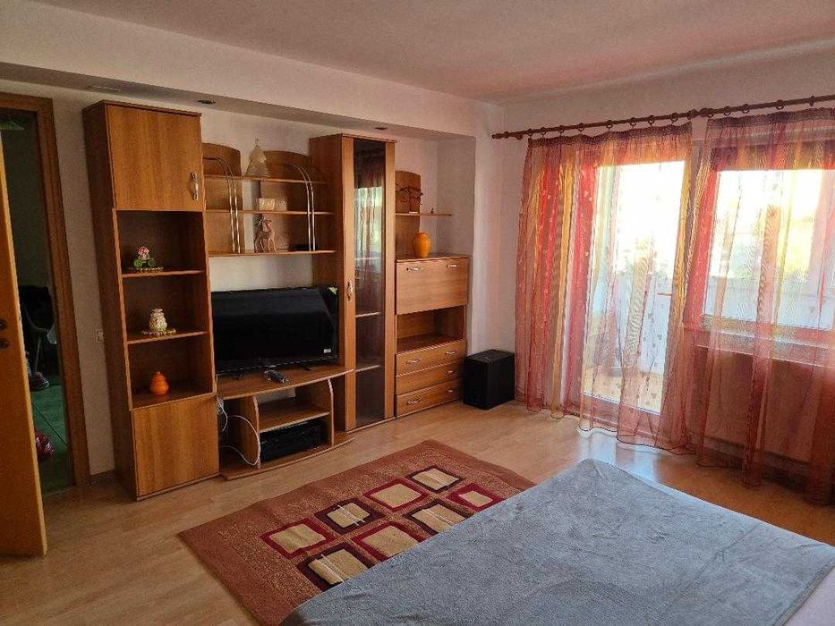 Inchiriez apartament cu 2 camere in Brasov Str. I.L. Caragiale