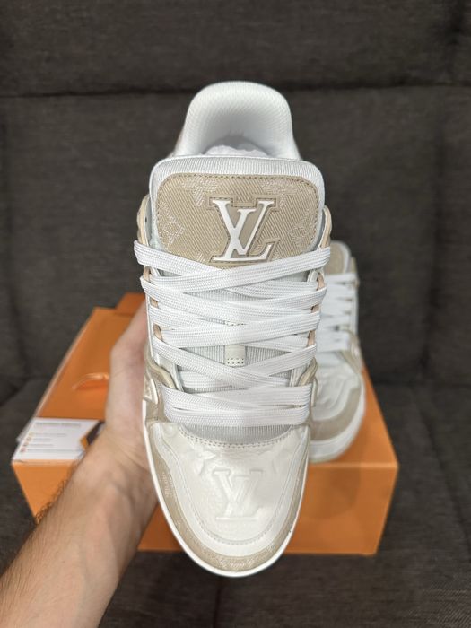 Louis Vuitton Trainer Beige