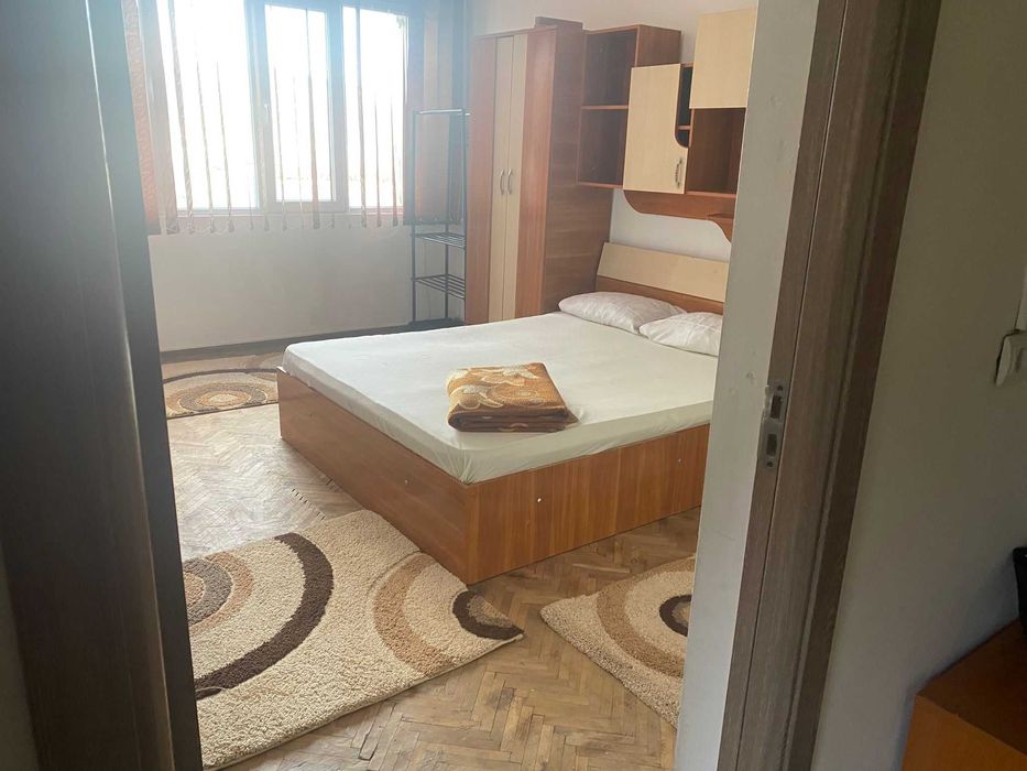 Apartament 2 camere de închiriat