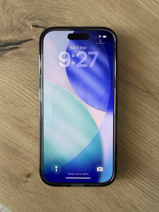 iPhone 17 256GB + 200 лева брутални калъфи