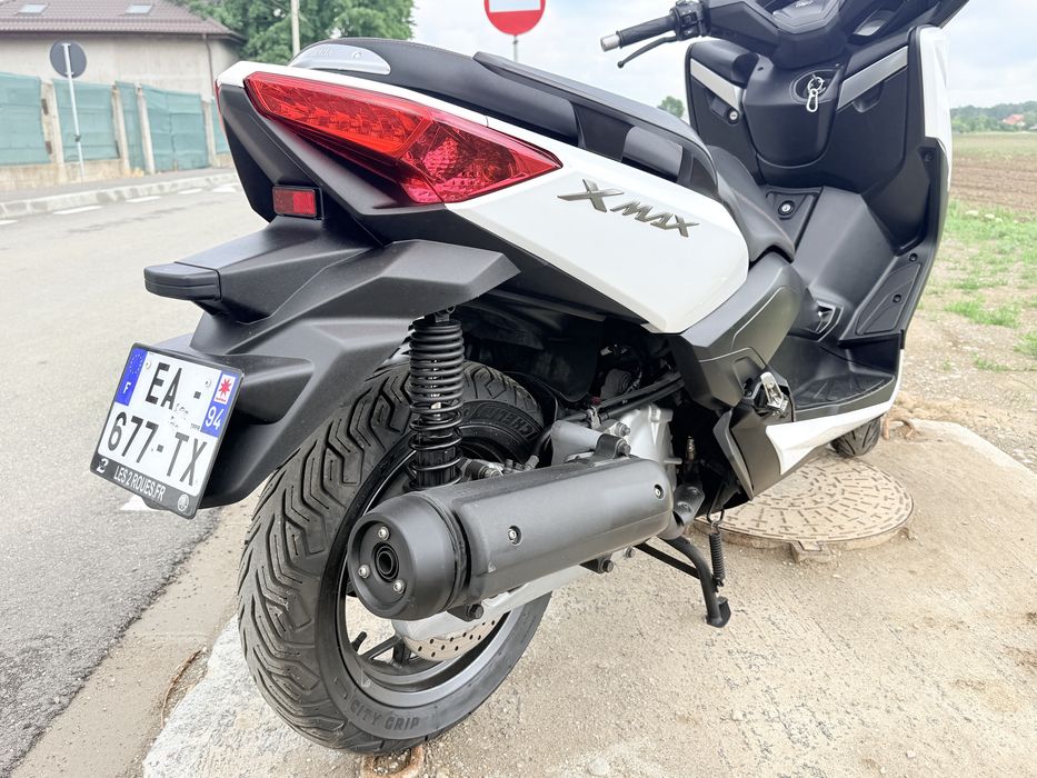 Yamaha xmax, scuter 125, scuter yamaha 125 conduci cu B, rate