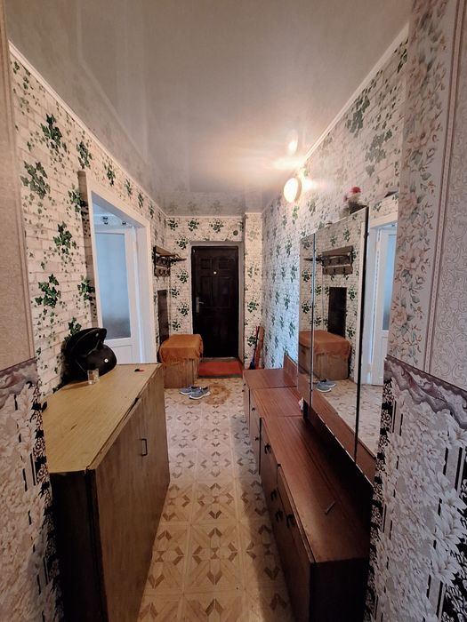 Сдам 2 ком квартиру район ВВИ строителям.