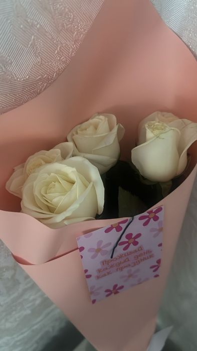 Букет цветы белые розы