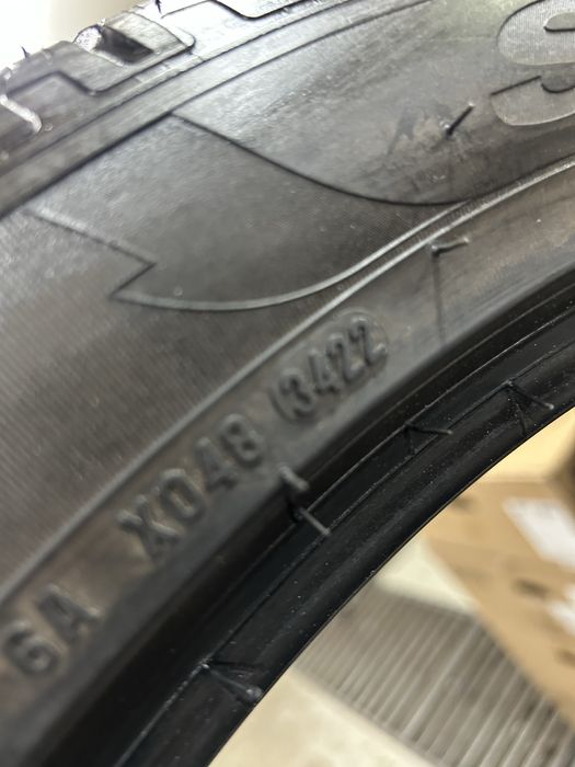 Гуми 255/45/20 Pirelli 4 бр Зимни Дот 3422