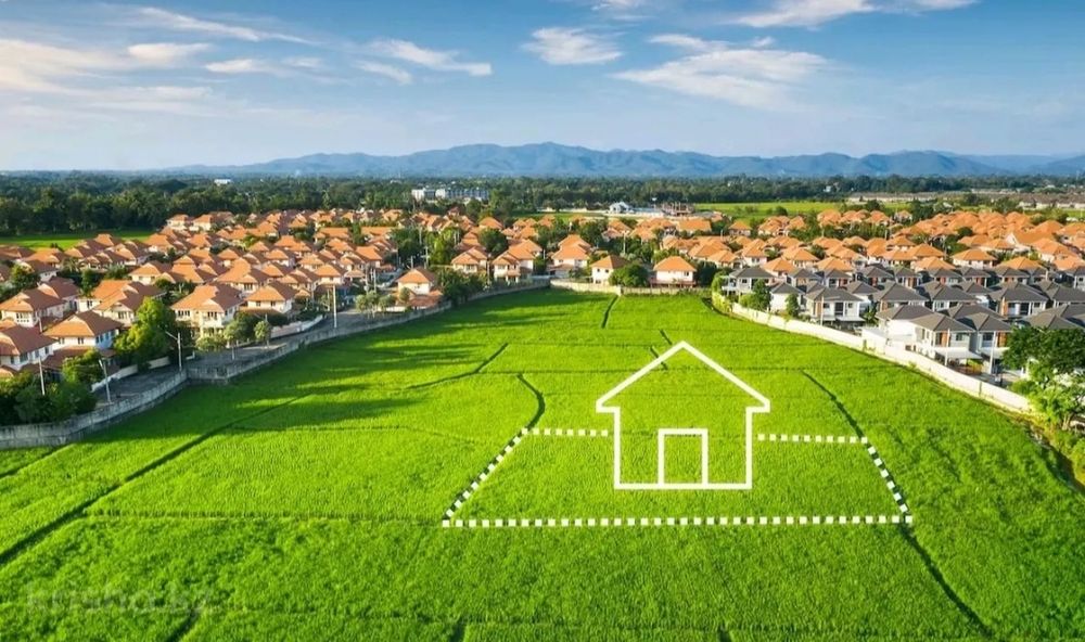 Продам участок в п.Клуглоозерное в центре!