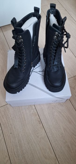 Женские ботинки зимние