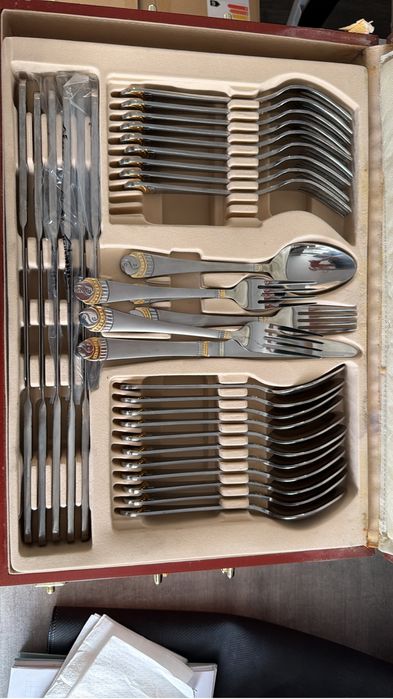 Набор столовых приборов