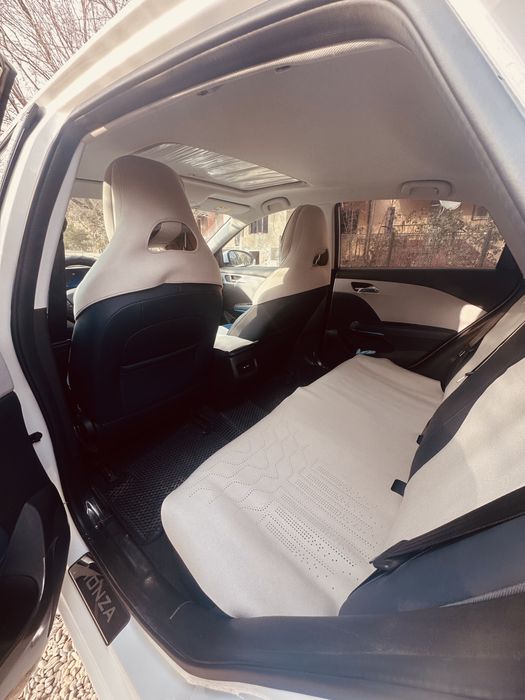 Chevrolet Monza 1.5 atmosferniy