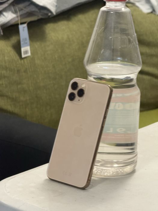 Iphone 11 pro gold