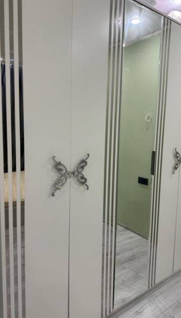 Комнатный гарнитур