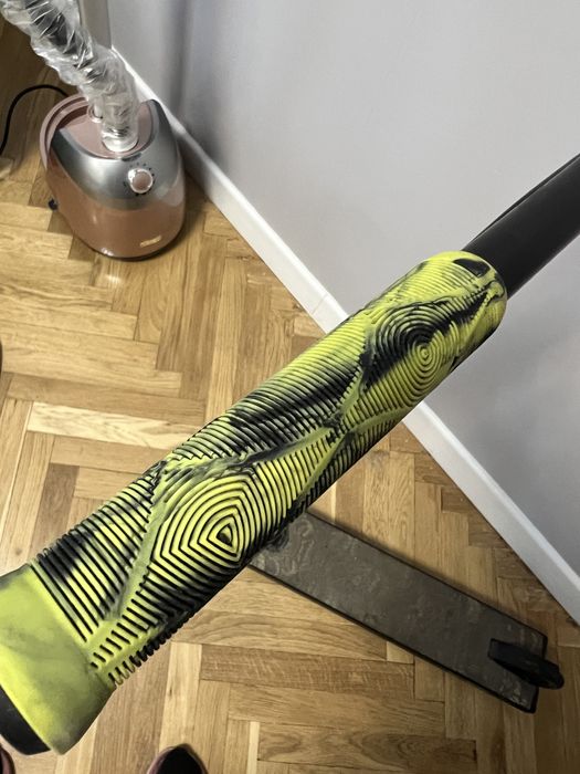 Продаю фирменный самокат