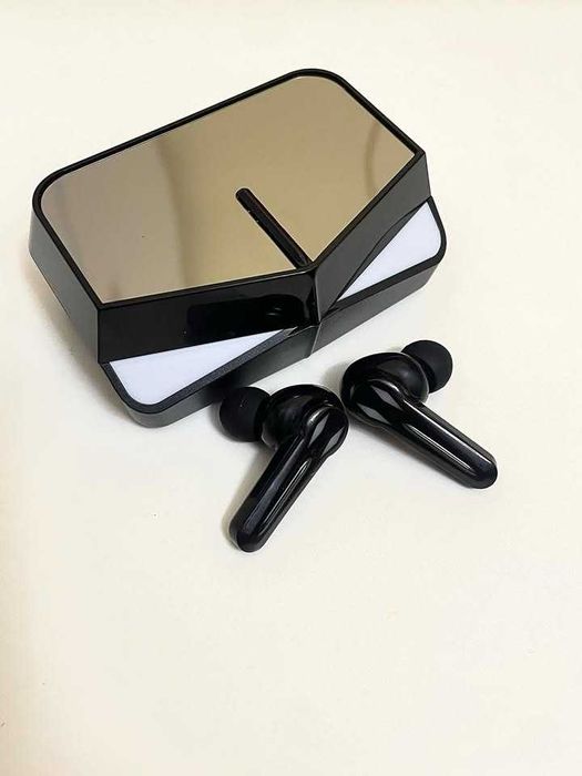 Безжични слушалки M28 с активно шумопотискане