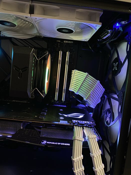 Геймарски компютър 1080ti ryzen 3600