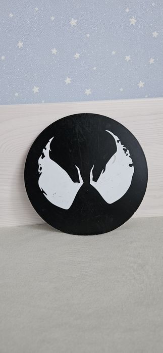 Веном фигурка качественная!