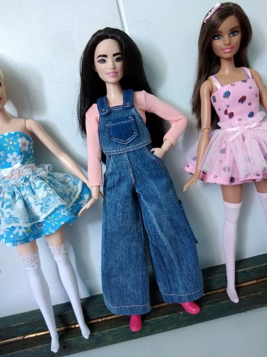 Продаю кукол Барби