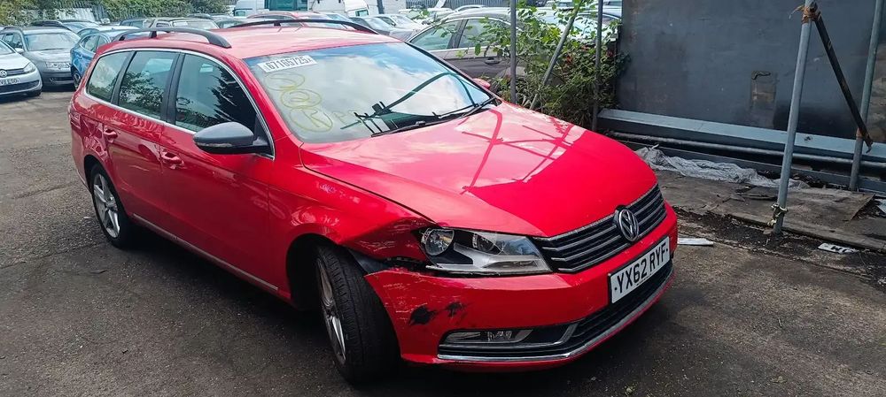 Dezmembrari / Dezmembrez VW Passat B7 2.0 CFFB cutie viteze manuală cod culoare LY3D