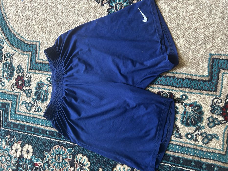 Продаю форму ФК КАЙРАТ