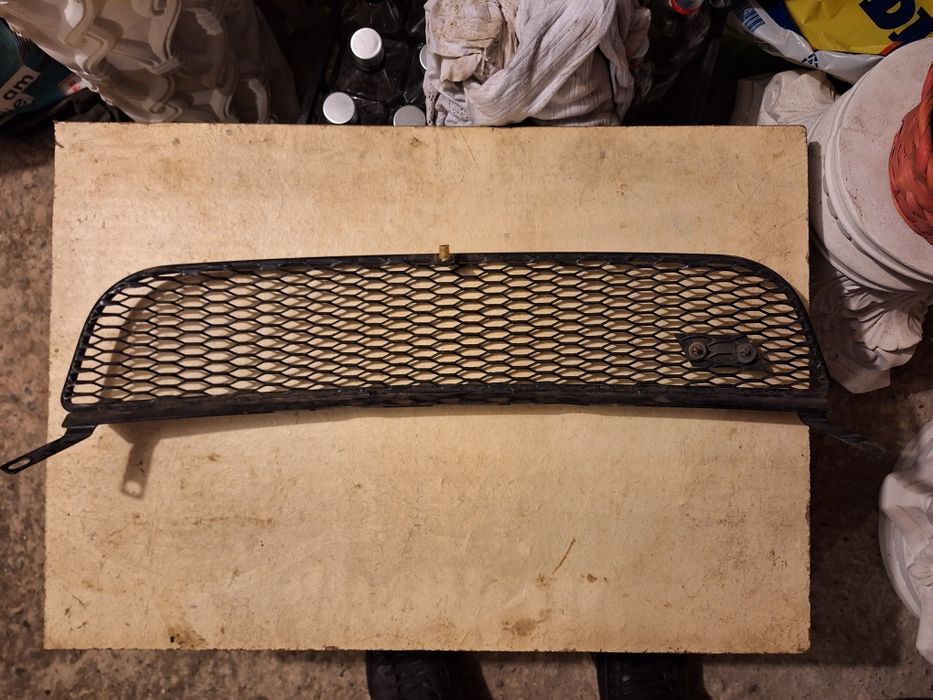 Vând grilă metalică sport Vw Polo !!!