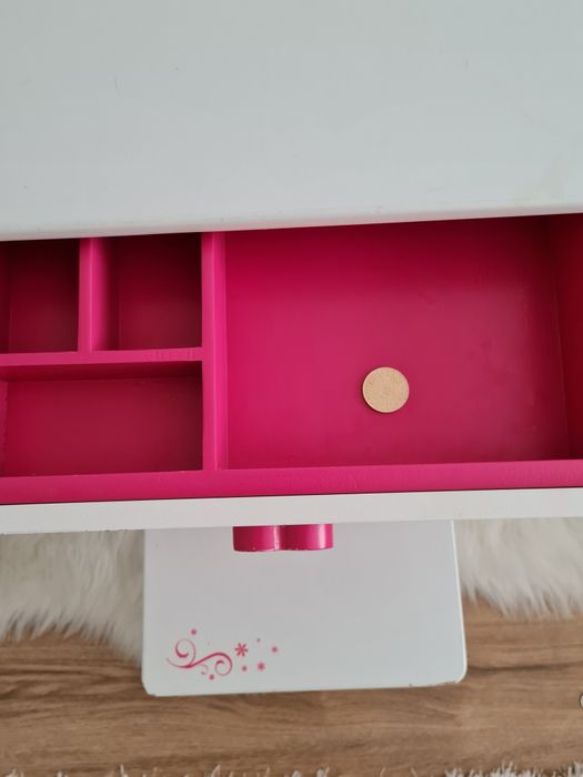 Măsuță de toaletă