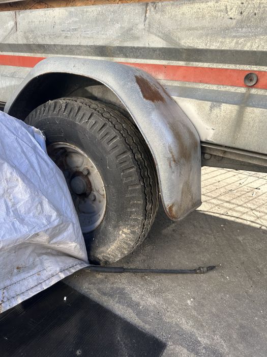 Remorca   usoara de 750kg