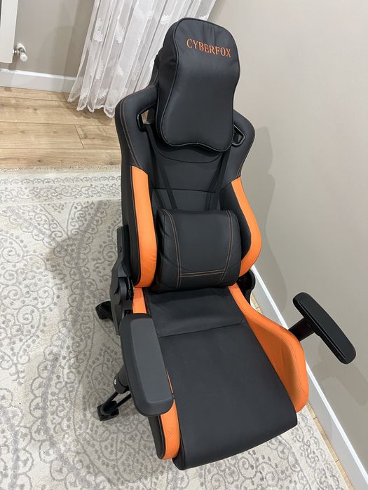 Продам игровое кресло