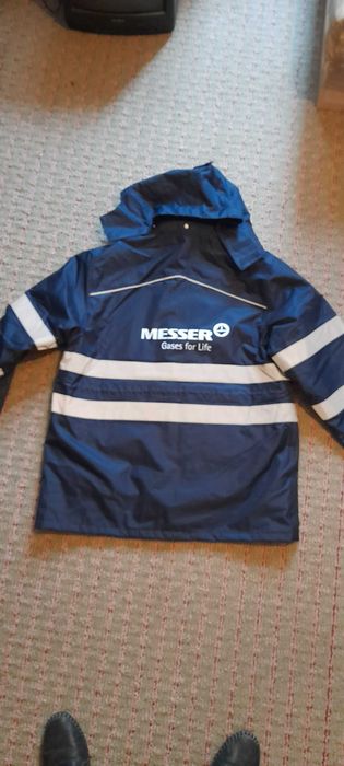 Работно зимно яке.