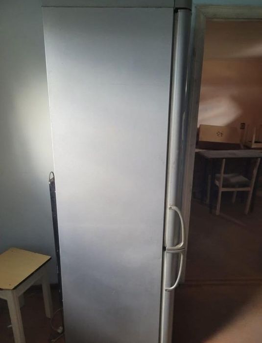 Продам холодильник рабочий