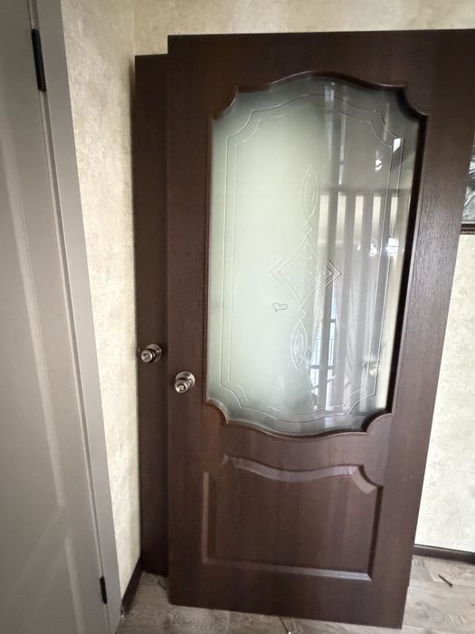 Прдам межкомнатные двери