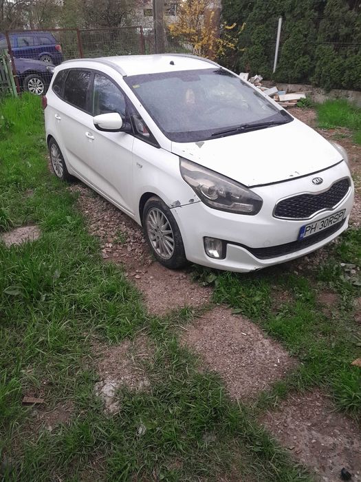 Vand kia carens