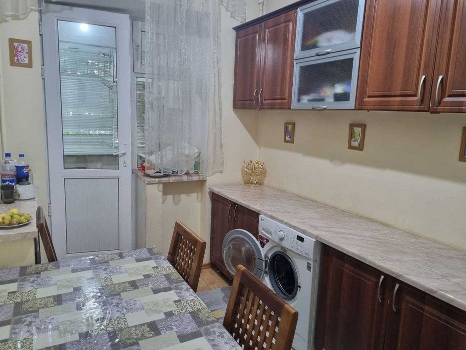 2х комнатная квартира, 1-й этаж