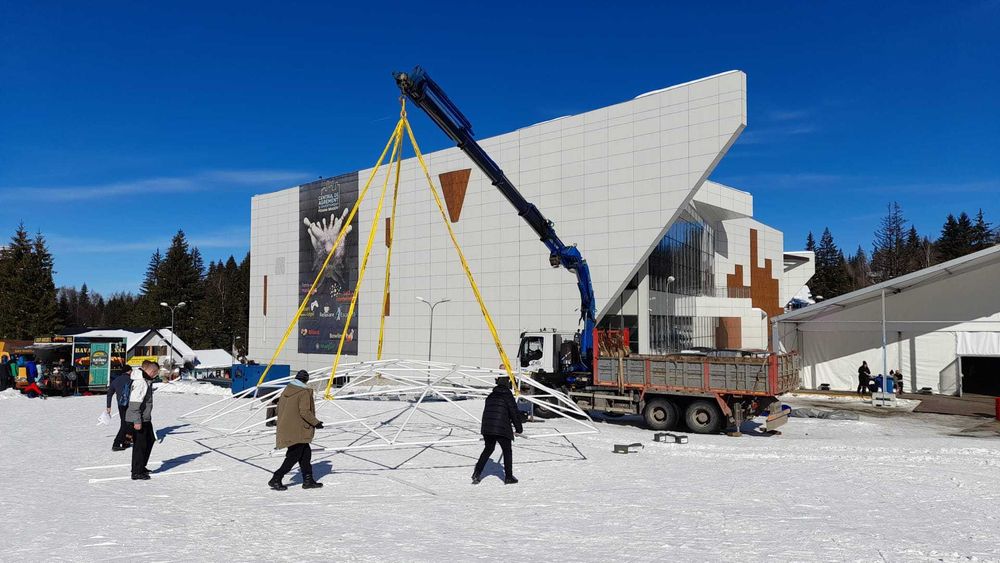 Inchiriez macara si automacara Brasov