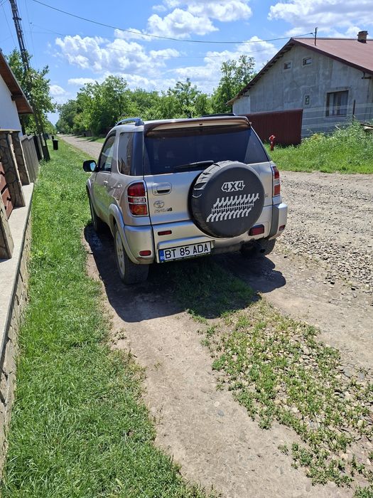 Toyota    Rav 4.