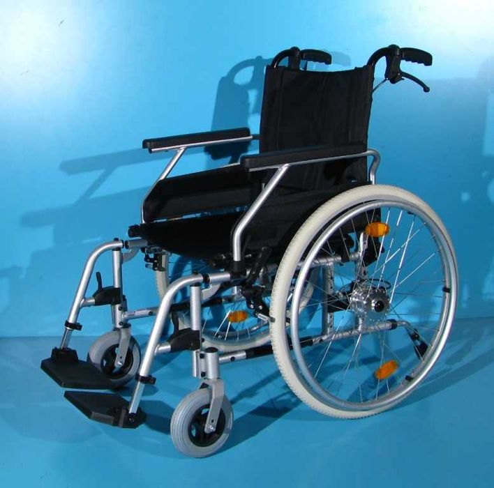 Scaun cu rotile din aluminiu Moly UHC - latime sezut 48 cm