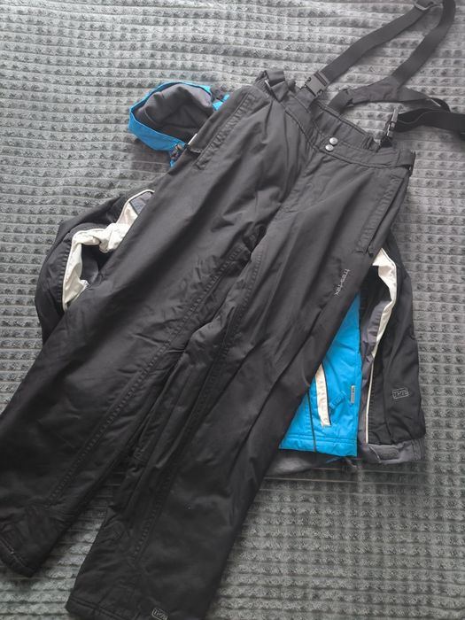 Лыжный костюм на мальчика ,рост 146-152