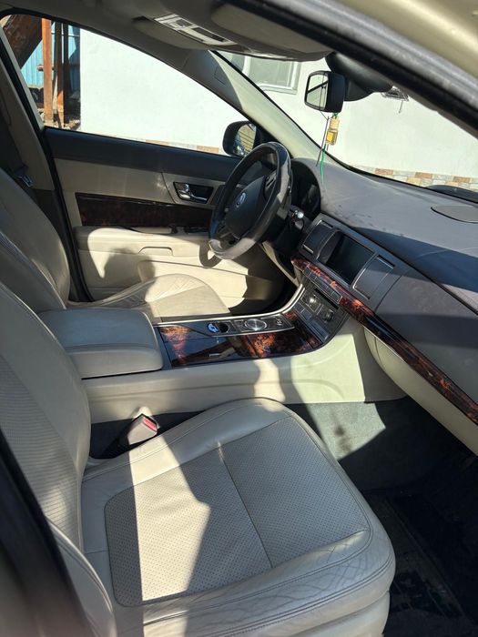 JAGUAR XF 2009 — imagine 5