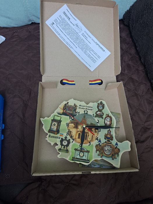 Ceas perete România