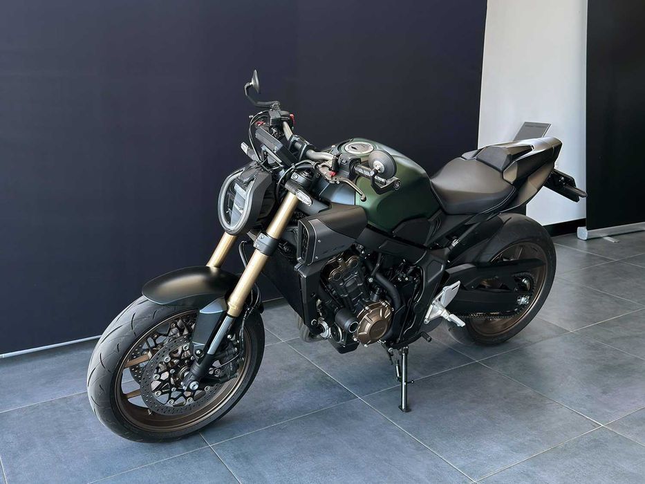 Motocicleta Honda CB650R second 2025