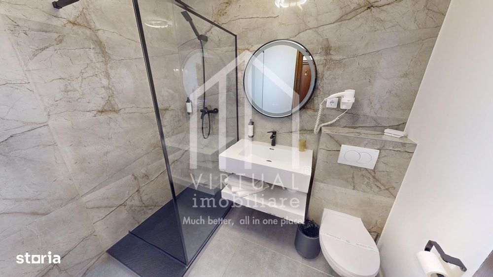 Investitia ideala - Pensiune, zona centrala - 14 camere, 2 apartamente