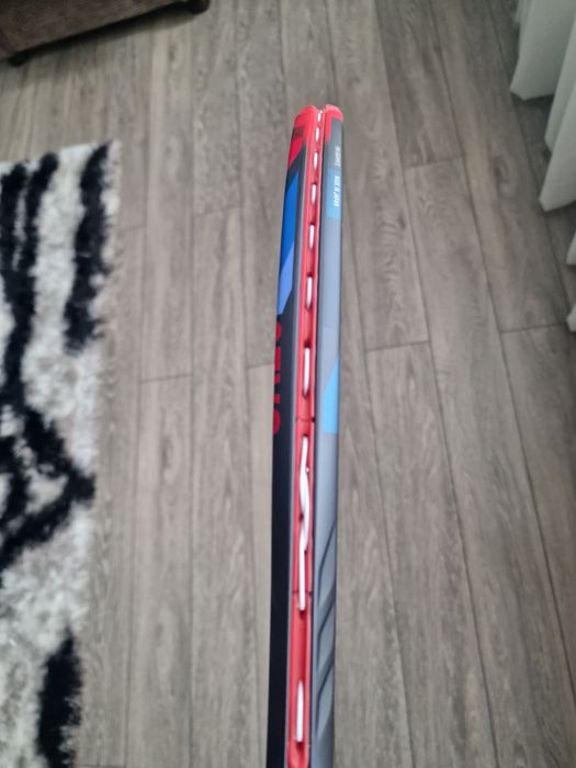 Vand racheta Yonex V core