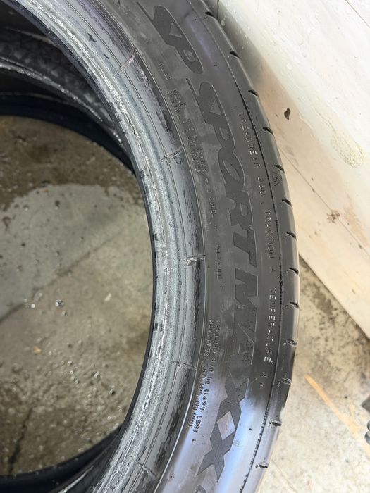 235/45/18 пара летние шины Dunlop