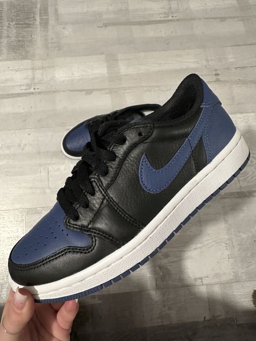 Adidasi Jordan 1 Low