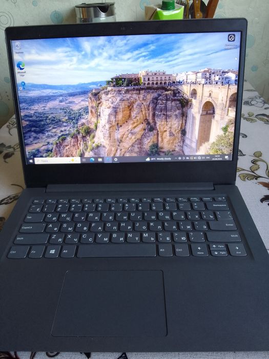 Продам Ноутбук Lenovo