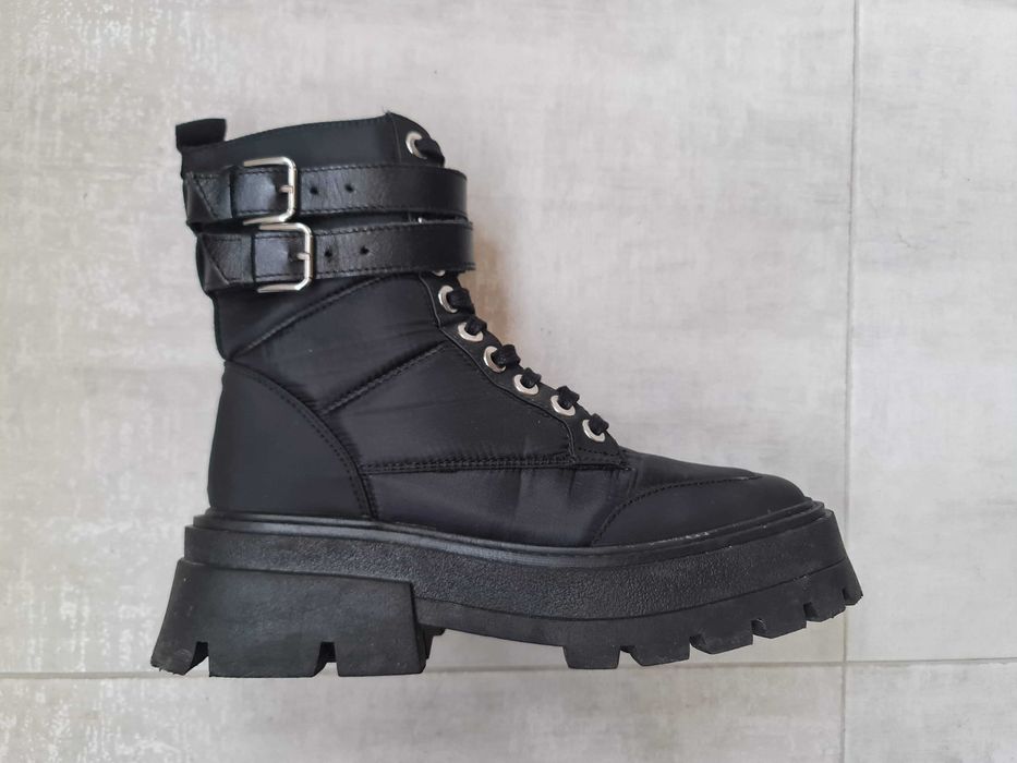 Zara NWT Quilted Boots