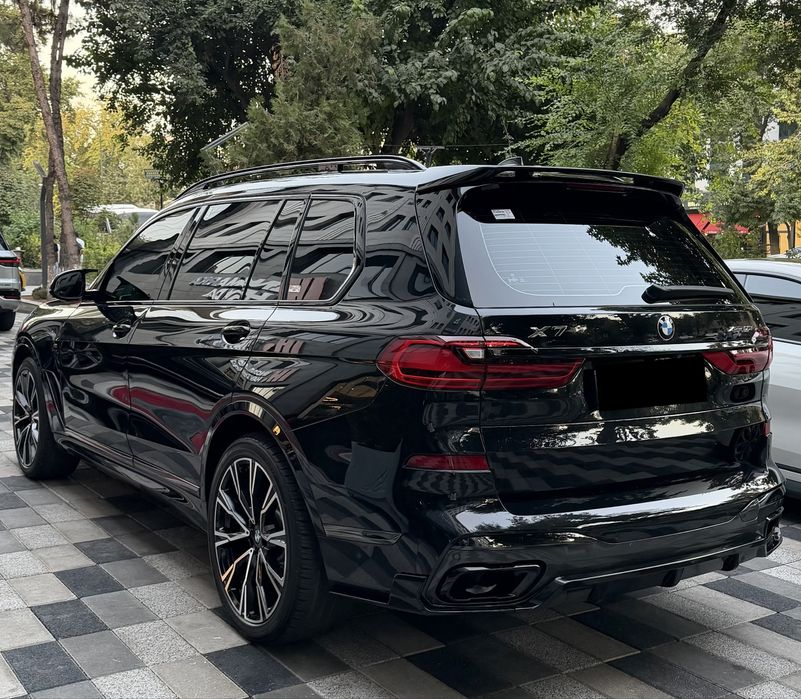 Bmw x7 m50i Full Pozitsya