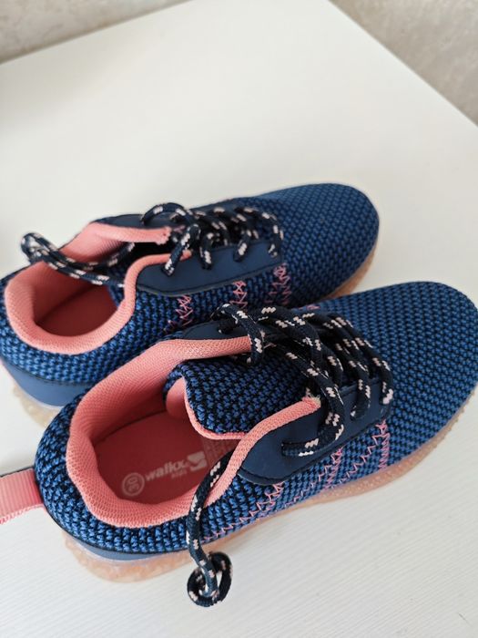 Детские кросовки новые