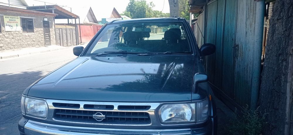 Срочно продам Ниссан тиранно