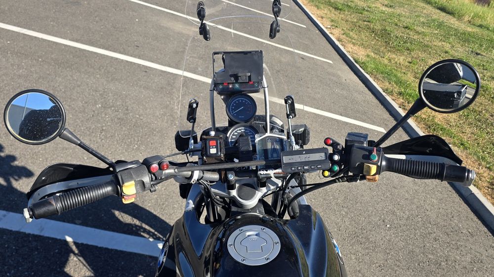 Motocicleta BMW R1100R GS